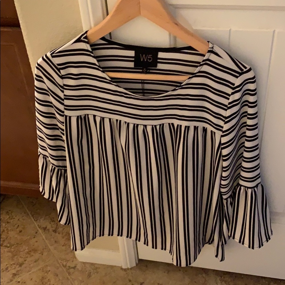 🍍3/$25🍍 Black/White striped top